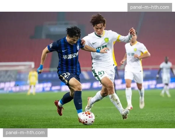 武汉三镇后防核心因伤缺阵,预计球队压迫强度将受影响 武汉三镇后防核心因伤缺阵,预计球队压迫强度将受影响