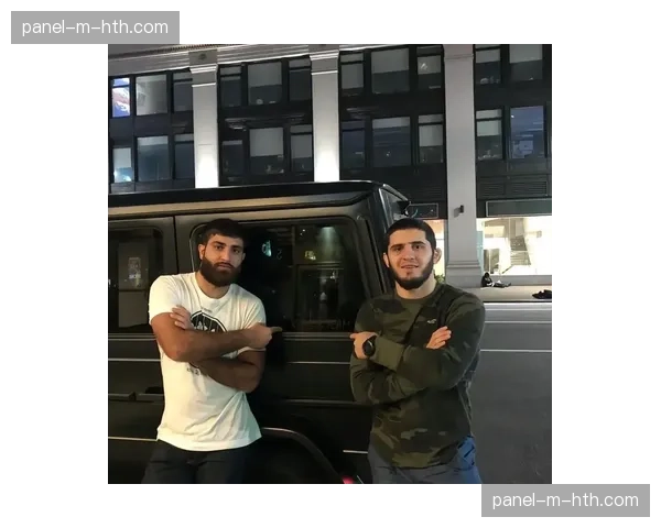 墨尔本田径场确认承办UFC 305，将是该场馆历史上首次举办MMA赛事